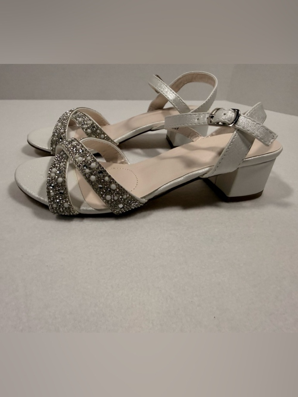 DB Studio Girls Dress Shoes Size 2 New - Picture 2 of 7